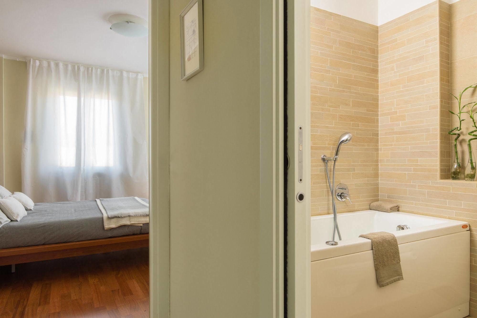 Alcuino Apartment Милан Экстерьер фото